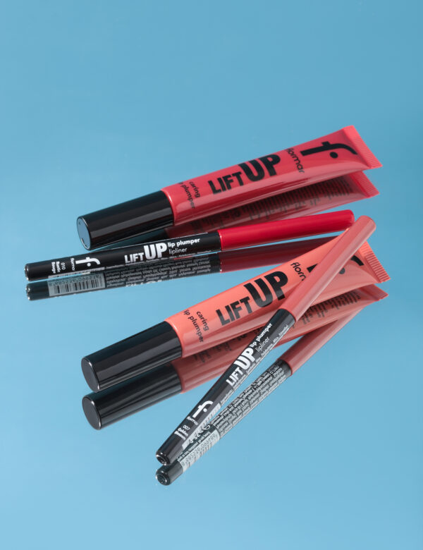 Lift-Up-Caring-Lip-Plumper-001-Soft-Pink-Exemple.